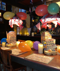 Kinderfeestje ballonen slingers verjaardag smickel